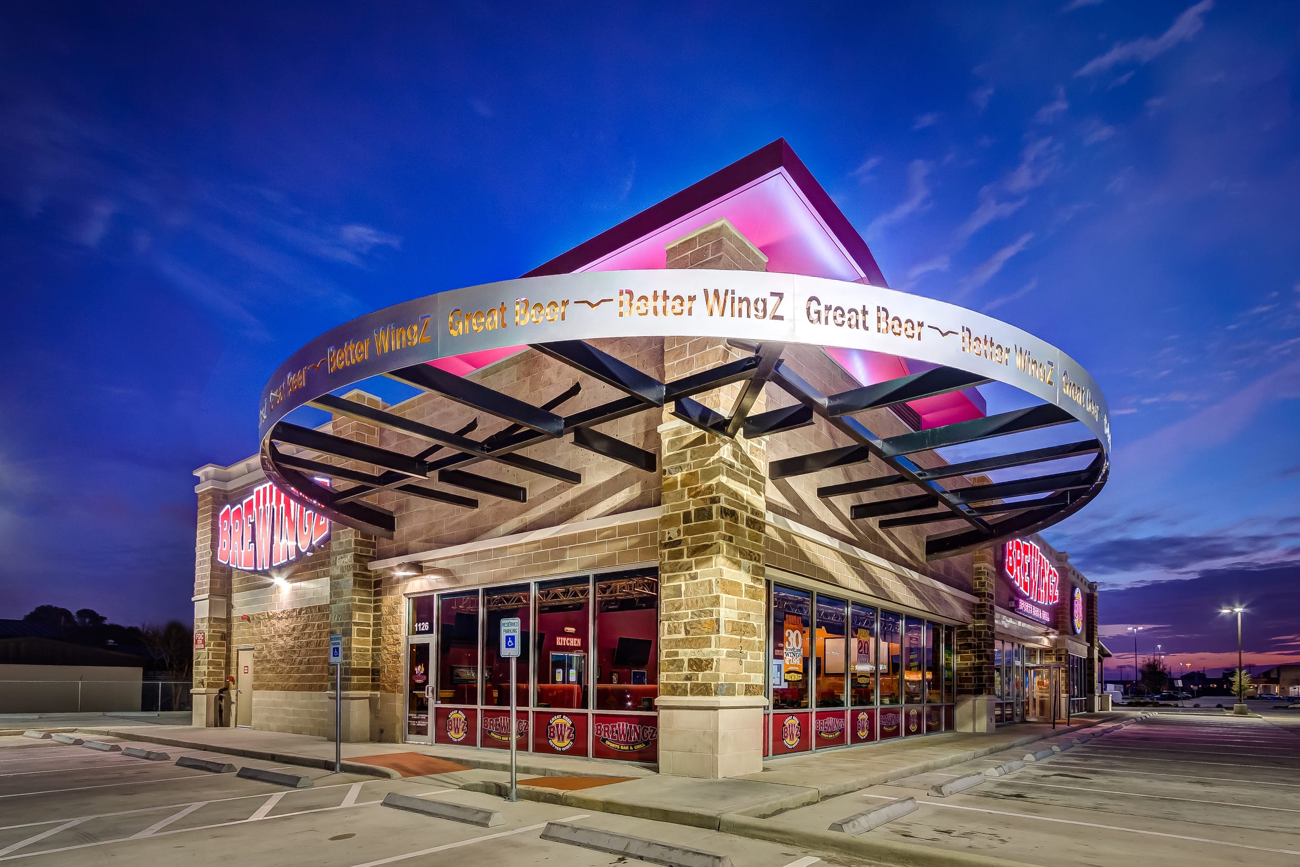 Brewingz Sports Bar & Grill — image 5